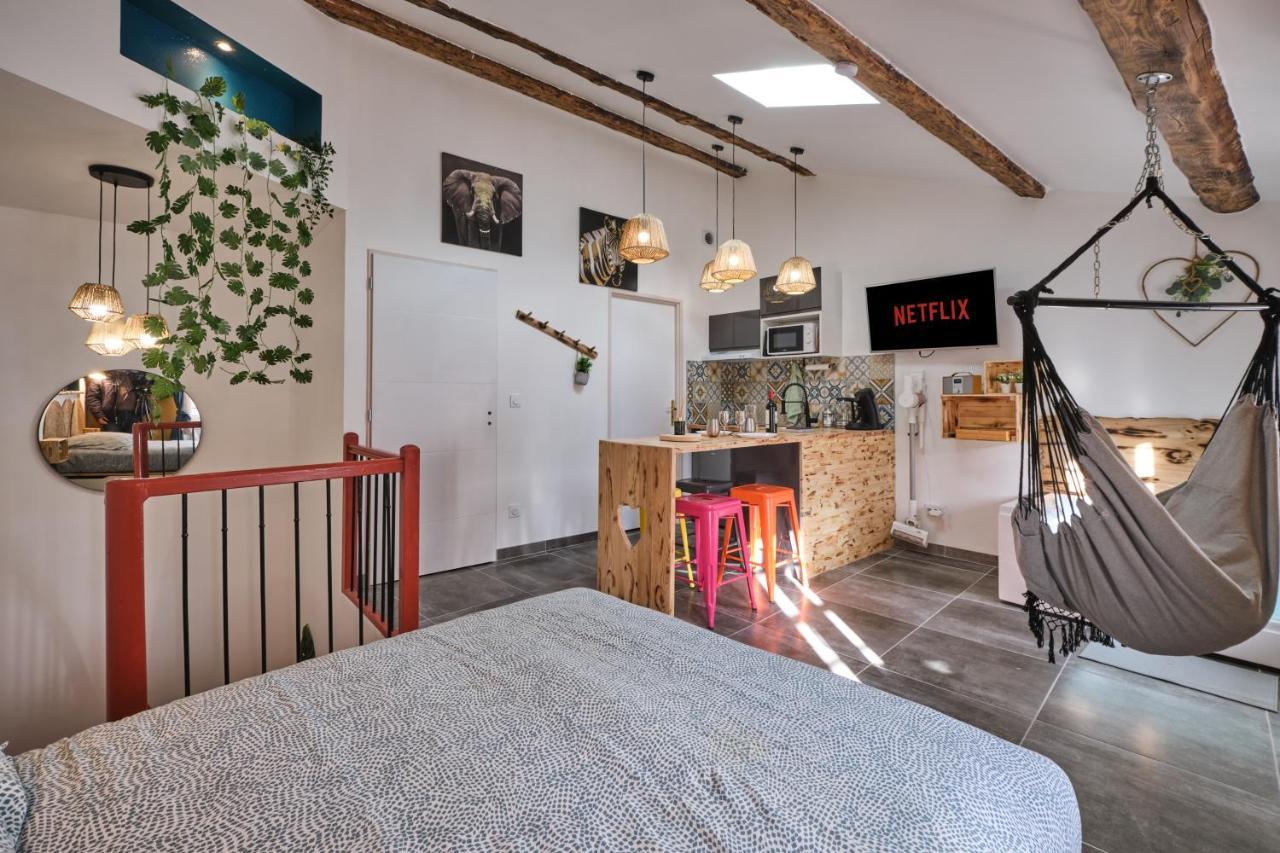 Place Carnot - Studio Tout Equipe Avec Jacuzzi Proche Toutes Commodites Carcassonne Exterior foto