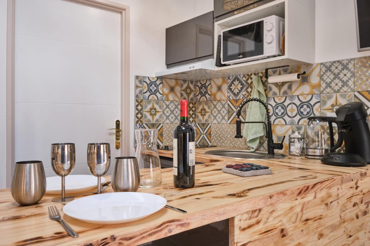 Place Carnot - Studio Tout Equipe Avec Jacuzzi Proche Toutes Commodites Carcassonne Exterior foto